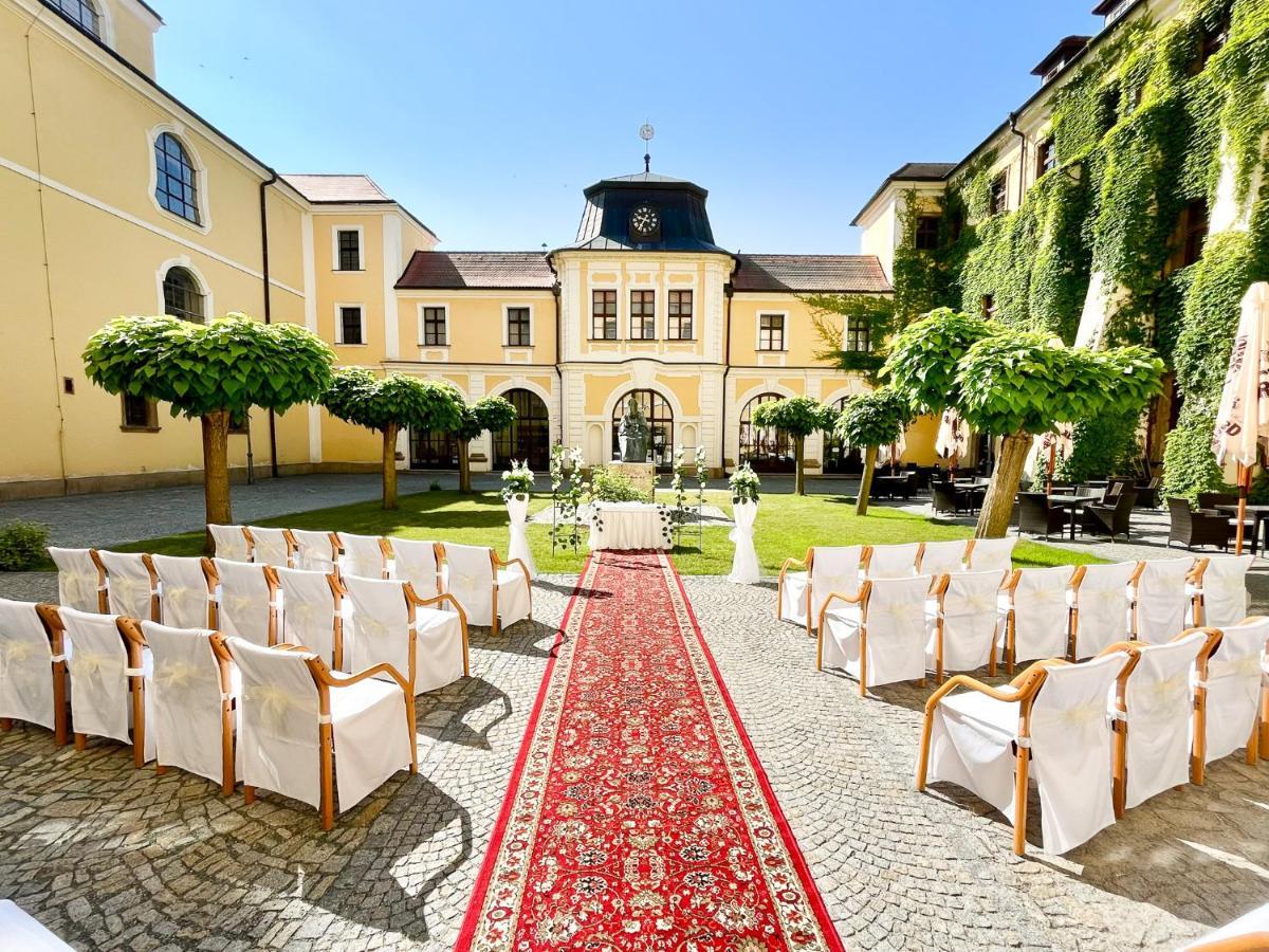 Nove Adalbertinum Hradec Králové Екстериор снимка